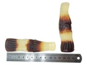 2025 Neuankömmling Giant Cola Shaped Fruity Flavor Zuckerfreie Bulk Chewable Oil Coated Gummy Candy - Product Image 3