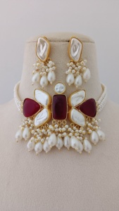 Ensemble de colliers de royauté de perles au design unique Produit en vrac de perles lumineuses au design personnalisé pour femmes et filles - Product Image 4