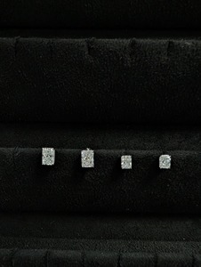 Pendientes de diamantes de talla radiante con engaste de 4 garras, 1.00 Ct DEF VVS, diamantes cultivados en laboratorio en oro de 14K para fiesta de compromiso - Product Image 1