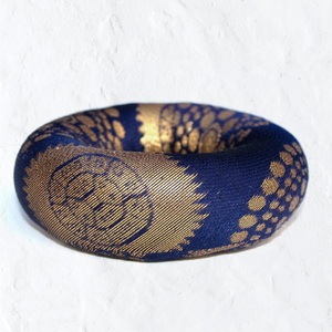 Cuenco Tibetano para cantar, hecho a mano, siete Chakras, curación, relajación, alivio del estrés, cuenco espiritual para cantar, viene con cojines de seda - Product Image 5