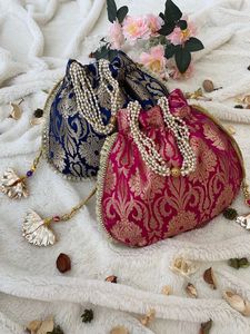 Colección 2024, elegantes bolsos de muñeca de seda brocados adornados con cuentas de cristal y perlas para ropa de fiesta/monedero de boda - Product Image 2