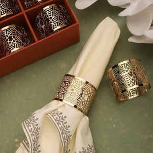 Servilleteros florales hechos a mano finos, soportes de diseño intrincado para mejorar las presentaciones de mesa en eventos solo a precios al por mayor - Product Image 4