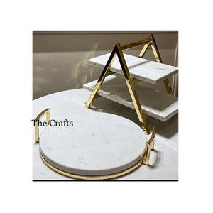 Ensemble de trois plateaux de service en acier inoxydable et en laiton au design attrayant, articles ménagers et hôteliers, plateau de service pour desserts et aliments - Product Image 4