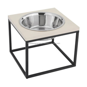 Mangeoires pour chiens en bois surélevées cirées blanches avec base noire Station d'alimentation automatique en acier 2L pour chiens et chats - Product Image 2