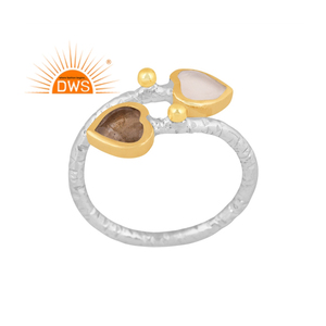แหวนเงินแท้สเตอร์ลิงประดับลาบราดอไรต์และไวท์มูนสโตน งานฝีมือประณีต ปรับขนาดได้ ผลิตโดยผู้ผลิตเครื่องประดับตามสั่ง - Product Image 1