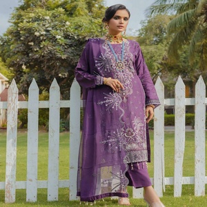 MI Creation Brand Mujer Casual Viscosa 3 piezas Salwar Kameez Costura personalizada Disponible Vestidos musulmanes Bunai Heavy - Product Image 6