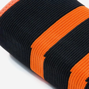 Manchons de coude de Compression en néoprène de vente chaude pour l'haltérophilie accessoires de gymnastique personnalisés prix de gros enveloppes de coude entraînement - Product Image 5