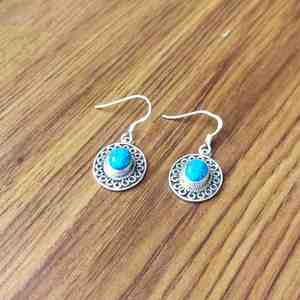 พลอยเทอร์ควอยซ์เงินสเตอร์ลิง925ดีไซน์ทึบขายดีชุดปาร์ตี้ต่างหูของขวัญพื้นเมืองสำหรับเป็นของขวัญทำมือของเธอ - Product Image 2