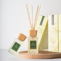 Diffuseur de parfum haut de gamme 150 ml en verre dépoli rectangulaire avec bâtonnets en rotin naturel – Ensemble de luxe pour aromathérapie et décoration intérieure, idéal comme souvenir
