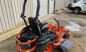 Cortacésped Tractor 21HP Kubota GR2120 4WD Diesel Mower Ride On Lawn Tractor para paisajistas - Product Image 4