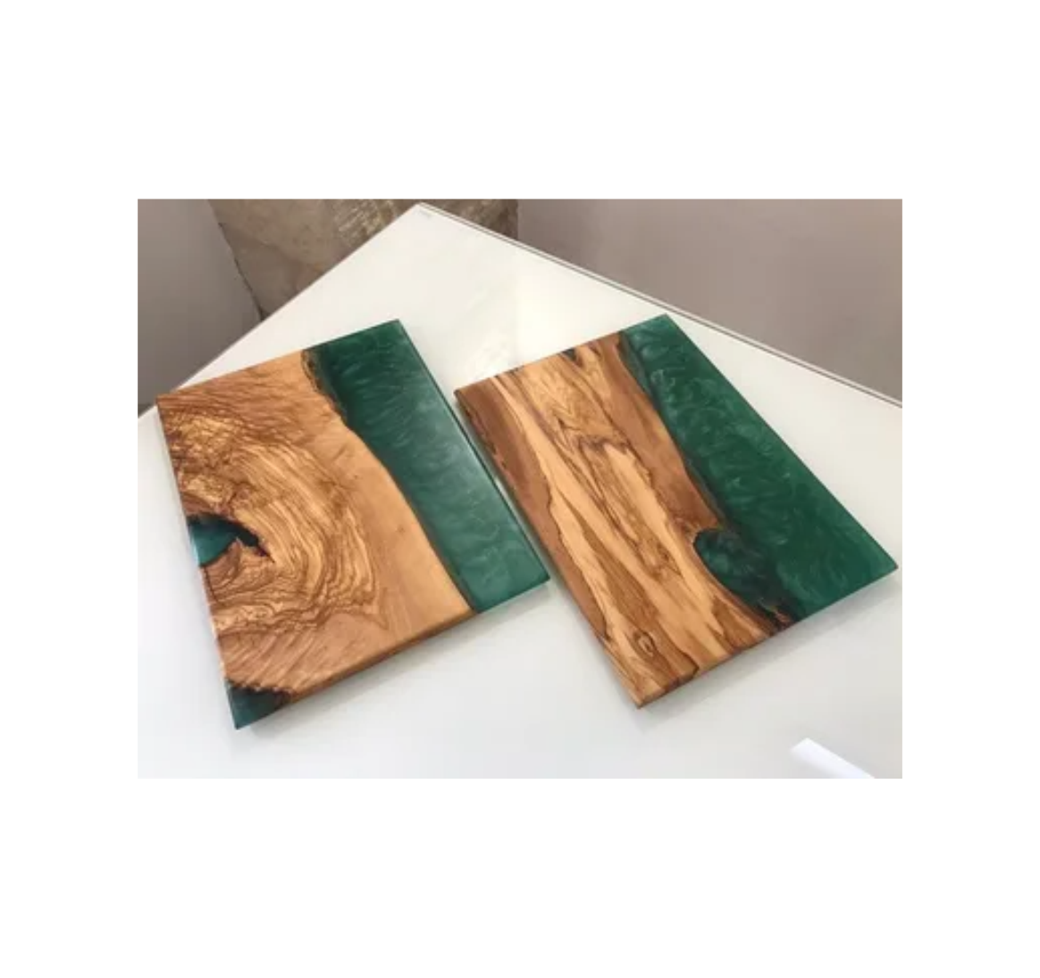 Available in different Colors