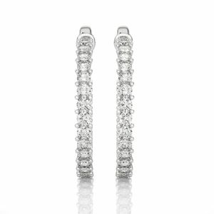 Boucles d'oreilles créoles en diamant serties à griffes rondes pour femmes - Product Image 2