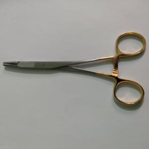 Porte-aiguilles Olsen Hegar avec ciseaux 17 cm, meilleure qualité en acier inoxydable, forceps chirurgical pour suture Olsen Hegar - Product Image 1