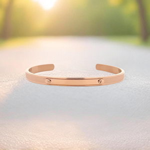 กำไลข้อมือกุหลาบแบบคลาสสิกสร้อยข้อมือรูปหัวใจเกลียวเคลือบทอง18K ทำจากสเตนเลสสำหรับงานเลี้ยงแต่งงาน - Product Image 2