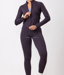 ชุดโยคะกีฬาสำหรับผู้หญิง เสื้อแจ็คเก็ตเอวสูงความยาวระดับเข่า ลายเรียบ ผ้าระบายอากาศดี โลโก้ด้านหน้า คุณภาพสูง - Product Image 5