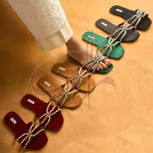 Dernier design, confort, texture unique, sandales pour femmes, couleur unie, antidérapantes, tendance de la mode, dessus en velours, semelle intermédiaire antidérapante - Product Image 6