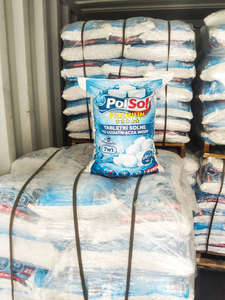 Chlorure de sodium (NaCl) de qualité industrielle PolSol en gros, comprimés de chlorure blanc, 25 kg |   Adoucisseur d'eau pur à 99,9 % - Product Image 5