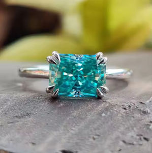 Juego de puntas Solitaire Solo Promise Rings para mujer Hecho en plata de ley 925 y diamantes cultivados en laboratorio - Product Image 1