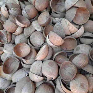 Bol de service en coquille de noix de coco naturelle en gros auprès d'un fournisseur vietnamien fiable - Product Image 3