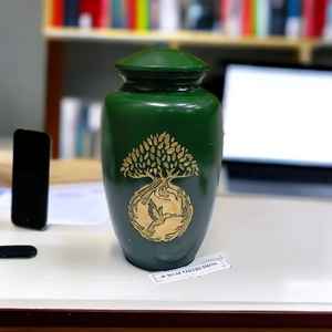 Wholesale Supply Memorial-Grade Metal Urns for Displaying Ashes on <b>Mantels</b> or <b>Shelves</b> from Indian Supplier - Product Image 1