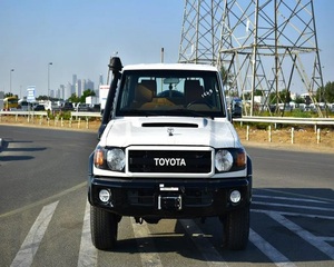 Toyota Land Cruiser 79 Doble Cabina V8 4.5L 4WD 2023 Usada - Lista para Enviar - Product Image 2
