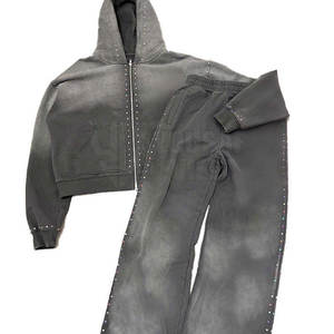 Vente en gros de survêtements d'hiver décontractés à capuche en strass pour hommes, doux au toucher, légers et respirants, fabriqués au Pakistan - Product Image 4