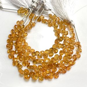 Spessartine Granate Facetado en forma de corazón Briolette Beads Mandarin Garnet Gemstone Beads a precio mayorista - Product Image 1