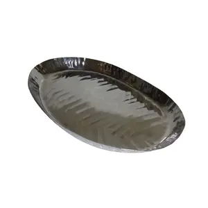 Iron Server ware Oval Tray With Etching Silver Color Unique Design Serving Tray For Restaurant & Table Top Supplies