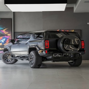 GMC 2024 en demanda: SUV eléctrico con tracción total, doble motor y batería de litio R18 - Product Image 1