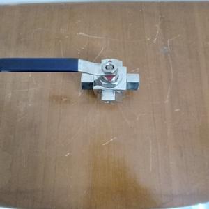 Válvula de bola manual personalizable de 2 piezas para agua de alta temperatura ANSI 150 Brida Potencia neumática - Product Image 4