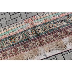 Alfombra Turca Vintage de 2.4x5.3 pies, Alfombra de Lana Azul con Pequeños Motivos Florales - Product Image 5