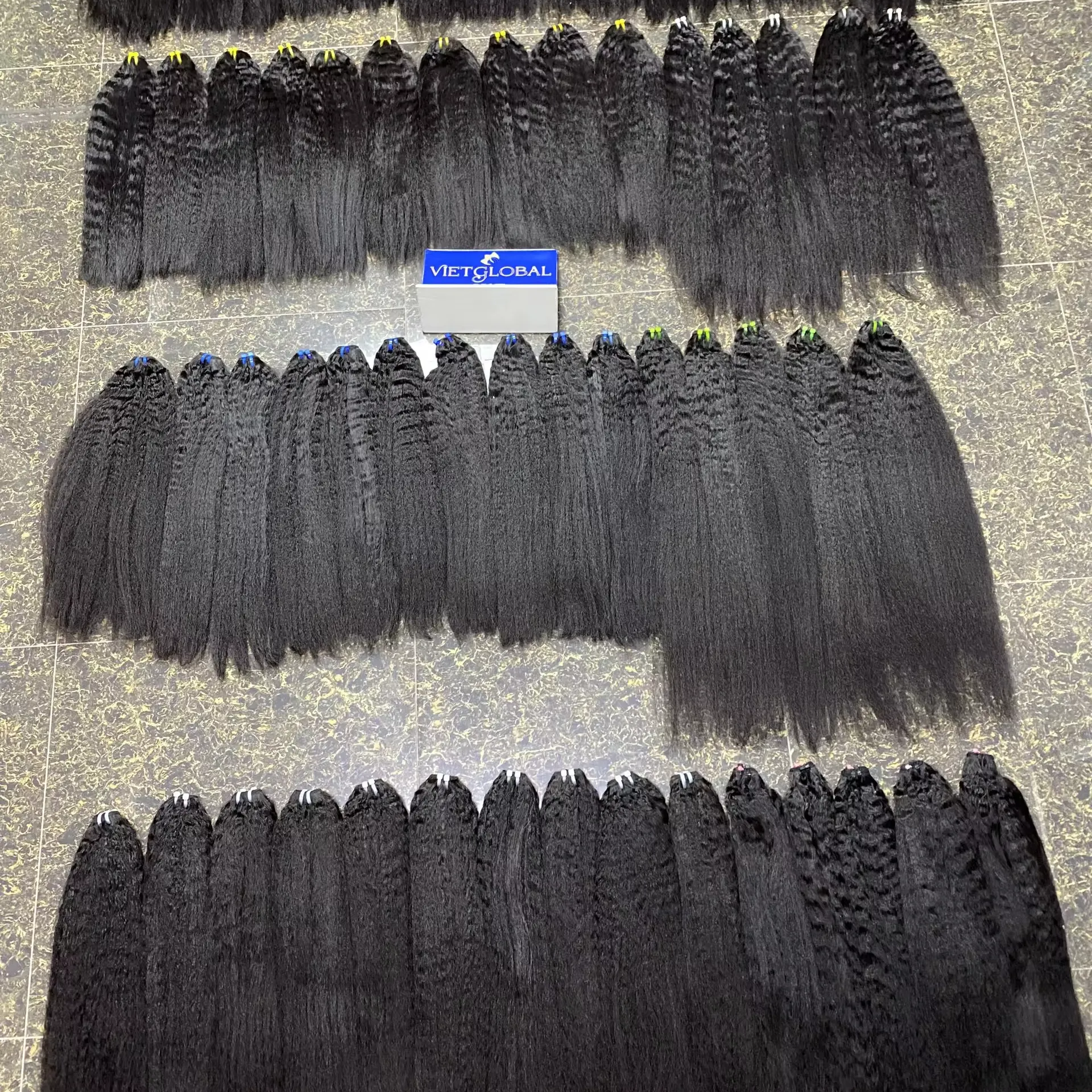 Rambut mentah tidak diproses 100% Vietnam vendor rambut kutikula rambut lurus keriting