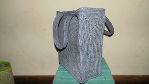 Bolso Tote Casual Plano de Rafia Tejida a Mano de Madagascar con Dos Asas, Moda Femenina, Multicolor, Forro de Cuero y Algodón, Abierto - Product Image 4