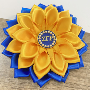 Set di Accessori Invernali Sigma Gamma Rho PHILO 1943 per Sorority, <span class=keywords><strong>Sciarpa</strong></span>, Cappello e <span class=keywords><strong>Guanti</strong></span> in Maglia Acrilica, Scudo Giallo Oro Bianco per Donne - Product Image 6