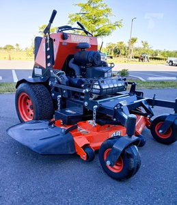 Cortadora de Césped Comercial Kubota SZ22-48 2024, Motor Kawasaki de 22 HP, Cortadora Hidrostática de Giro Cero de 48 Pulgadas en Venta - Product Image 4
