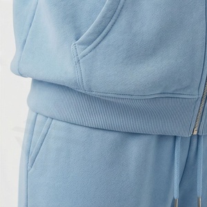 Conjunto Deportivo Personalizado para Mujer, Estilo Deportivo, Ideal para Otoño e Invierno, Diseño Moderno, Ropa Deportiva para Gimnasio y Fitness - Product Image 5