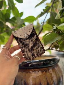 Porte-monnaie en cuir de vachette élégant unisexe de style occidental Porte-monnaie en cuir de vachette de vrais cheveux Cacher la fourrure Pochette unisexe Porte-monnaie - Product Image 5