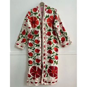 Veste pour femme brodée à la main Suzani - Product Image 4