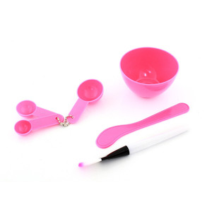 Set de Mascarilla Rosa con Tazón y Brocha para Uso Facial - Product Image 1