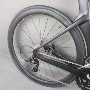 Vélo de course sur route SUN REMO avec freins à disque hydrauliques, cadre en carbone, groupe complet 24 vitesses - Product Image 2