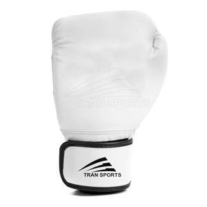 2024 guantes de boxeo de cuero profesional Unisex logotipo personalizado guantes profesionales empuñaduras impermeables al por mayor para adultos uso deportivo - Product Image 2