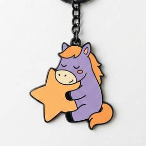 Llavero de metal con figura de caballo, redondo, de aleación de zinc, chapado en oro, con impresión UV y esmalte suave, venta al por mayor del fabricante - Product Image 6