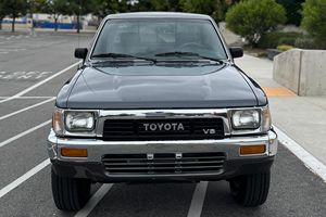 รถกระบะดีลักซ์เอ็กซ์ตร้าแค็บ ปี 1991 เครื่องยนต์วี6 พลังขับเคลื่อน 4 ล้อ - Product Image 2