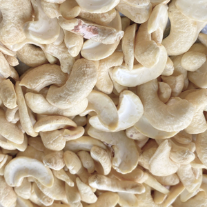 Anacardos baratos al por mayor de fábrica Santigo de Vietnam superventas W180 W240 W320 al por mayor corto plazo de entrega - Product Image 1