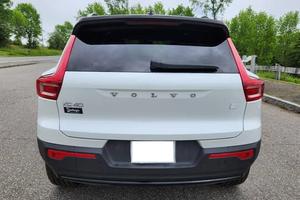 VOLVO XC40 2023 IMPECABLE, DISPONIBLE PARA ENTREGA INMEDIATA (LHD/RHD) - Product Image 4