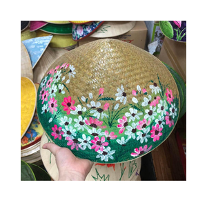 หมวกทรงกรวยแบบดั้งเดิมของเวียดนาม/หมวกทรงกรวยทำจากใบปาล์ม หมวกพื้นเมืองของเวียดนาม - นอมลาเวียดนาม - Product Image 1