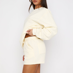 Venta al por mayor de sudaderas informales de colores personalizados para mujer, nuevo diseño de talla grande, pantalones cortos de cuello redondo, 100% algodón, soporte cómodo para invierno - Product Image 5