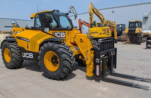 2024 JCBB 536-95 AGRIPLUS Chargeurs télescopiques Machines d'ingénierie et de construction à vendre - Product Image 2