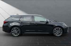 NOUVEAU 2025 TOYOTA COROLLA TS LOUNGE*TOIT PANORAMIQUE* CUIR 178CV TRANSMISSION AUTOMATIQUE - Product Image 2