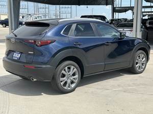 Usado Clean 2024 Mazda 2,5 S Preferred AWD SUV usado con asientos de cuero interior oscuro caja de cambios manual - Product Image 3